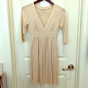V neck 3/4 sleeve cream dress